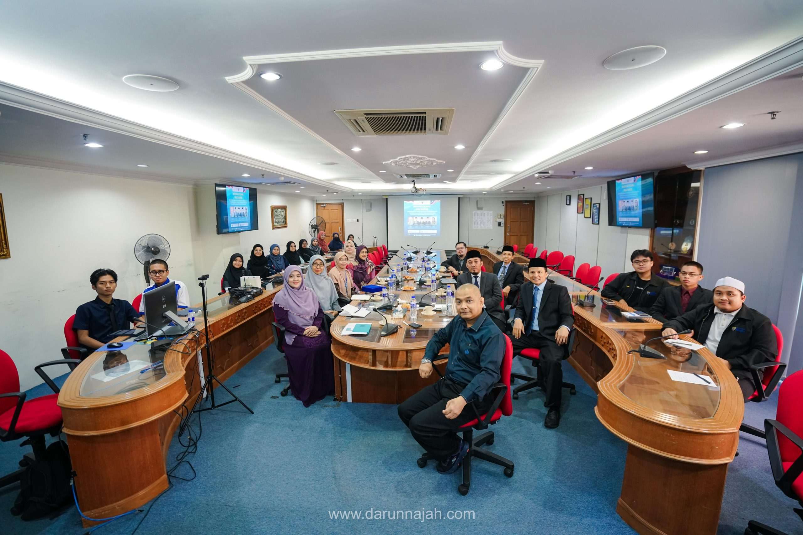 Sinergi Global Universitas Darunnajah dan Universiti Malaya: Seminar Internasional Bahas Peran Studi Islam dalam Pencapaian SDGs