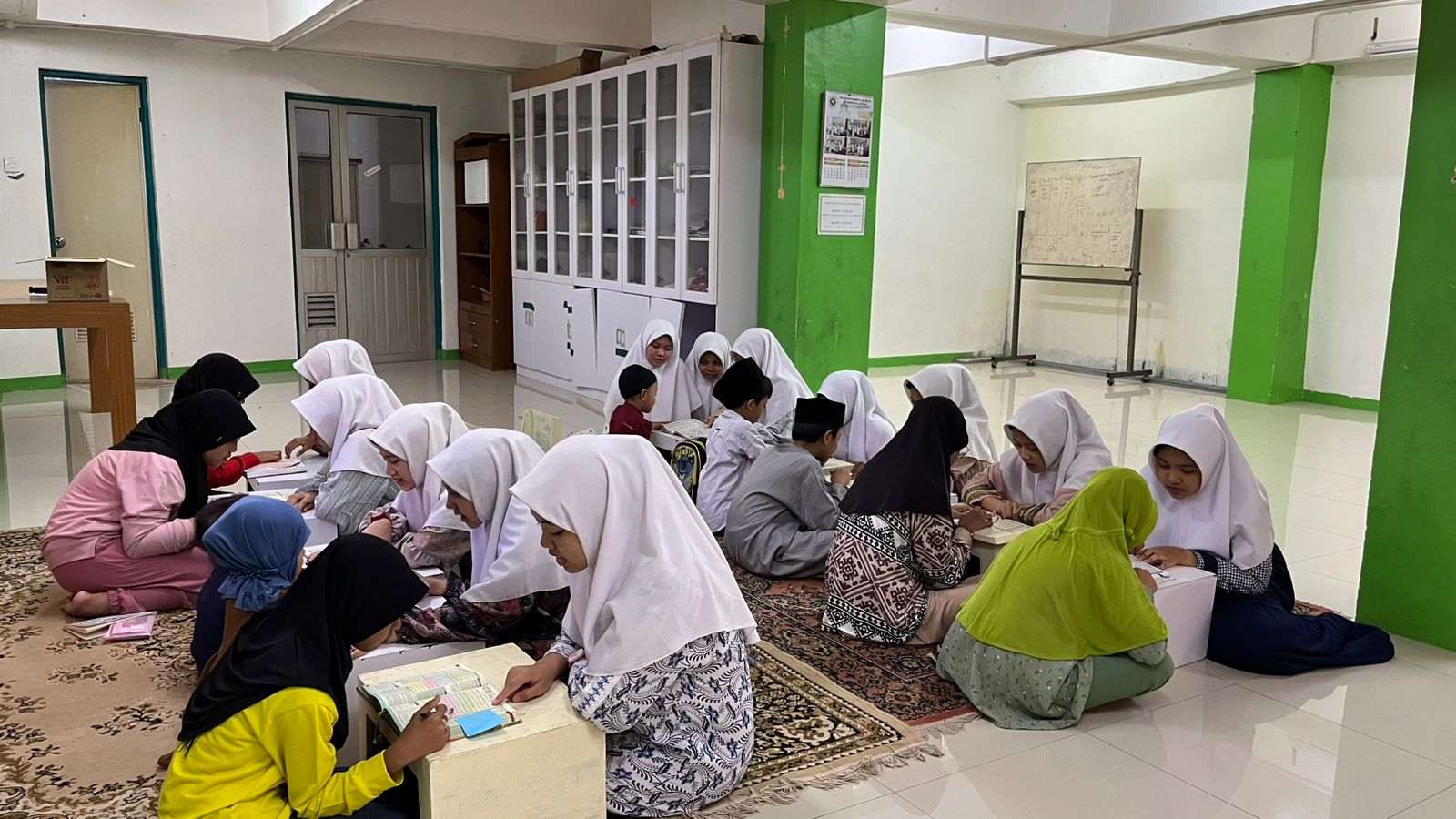 Santri dan Mahasiswa Darunnajah Berkolaborasi dalam Safari Dakwah 2 Santri dan Mahasiswa Darunnajah Berkolaborasi dalam Safari Dakwah