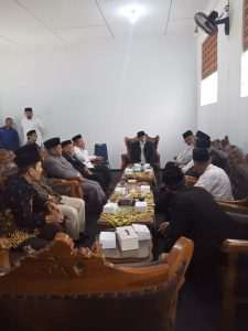 Silaturahim dan Pembagian Informasi Pendidikan dalam Kunjungan Universitas Darunnajah ke Pondok Pesantren Darul Muttaqien