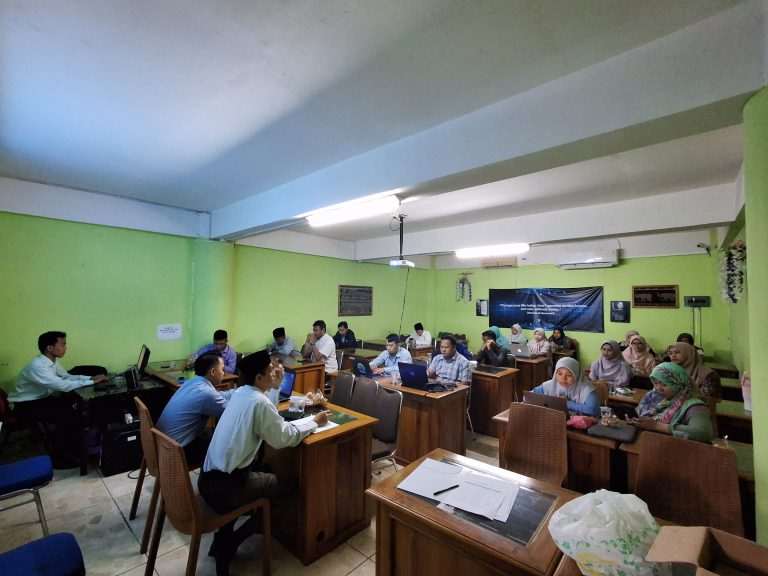 DOSEN PIAUD IKUTI RAPAT PENGARAHAN UAS SEMESTER GANJIL TAHUN AKADEMIK 2024/2025