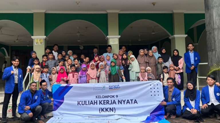 Kelompok 9 KKN Universitas Darunnajah Gelar Pembukaan Bersama Warga Petukangan Utara
