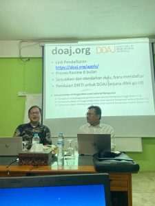 Training Penulisan Artikel Jurnal oleh Fakultas Bisnis Universitas Darunnajah