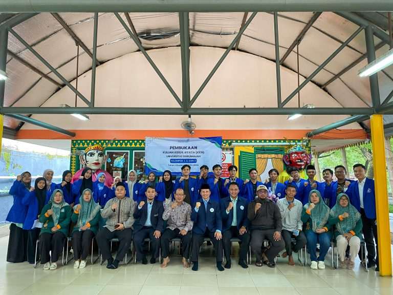 Rektor Universitas Darunnajah Bersama Tokoh Masyarakat Kelurahan Ulujami Membuka Acara Pembukaan KKN Kelompok 1, 2, dan 3