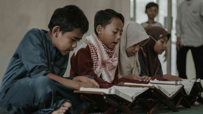 Ramadhan sebagai Momen Refleksi Diri: Menjaga Keseimbangan Fisik dan Spiritual Ramadhan sebagai Momen Refleksi Diri: Menjaga Keseimbangan Fisik dan Spiritual