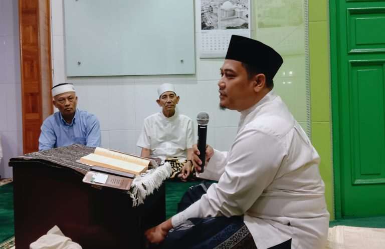 Kolaborasi Dosen dan Mahasiswa dalam Kajian Subuh Ramadhan