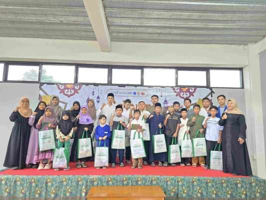 Santunan Anak Yatim Universitas Darunnajah