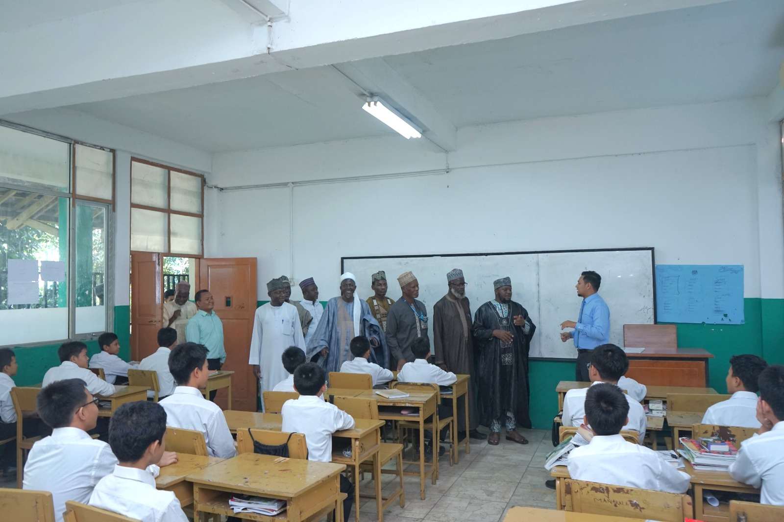 Pengelola Zakat dan Wakaf dari Empat Negara Afrika Barat Kunjungi Pondok Pesantren dan Universitas Darunnajah