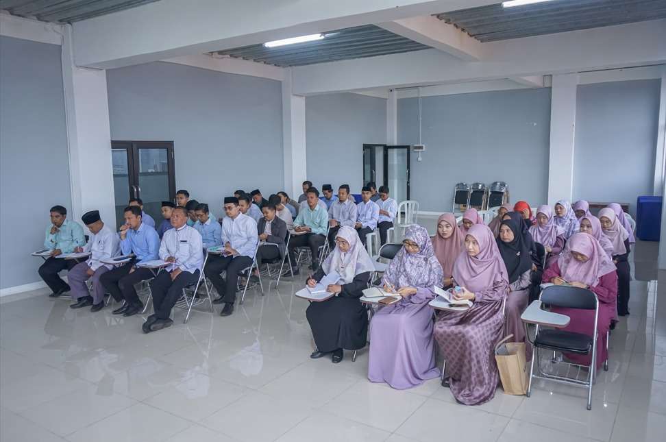 Universitas Darunnajah Rancang Langkah Besar Pascasarjana dan Business School 1 Universitas Darunnajah Rancang Langkah Besar Pascasarjana dan Business School