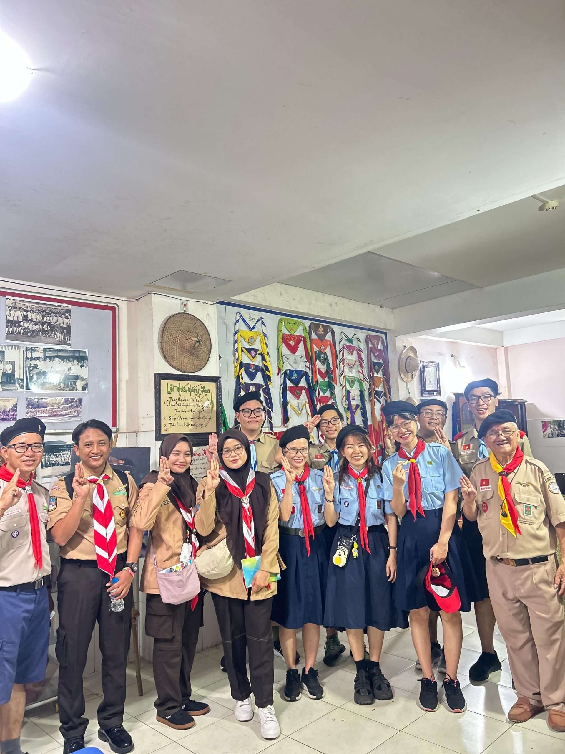 Alumni Darunnajah Eksplor ASEAN Bersama 43 Santri