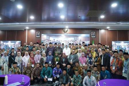 EVALUASI PROGRAM KERJA KOPERTAIS WILAYAH I DKI JAKARTA DAN BANTEN BERSAMA PIMPINAN PTKIS DAN KETUA YAYASAN TEMA: “EVALUASI PERGURUAN TINGGI MENUJU PENGUATAN INSTITUSI DAN PROGRAM STUDI UNGGUL”