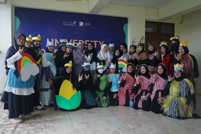 Mahasiswa PIAUD Semester 4 Gelar UTS Mata Kuliah Seni Tari dengan Tema Tari Nusantara 7 Mahasiswa PIAUD Semester 4 Gelar UTS Mata Kuliah Seni Tari dengan Tema Tari Nusantara