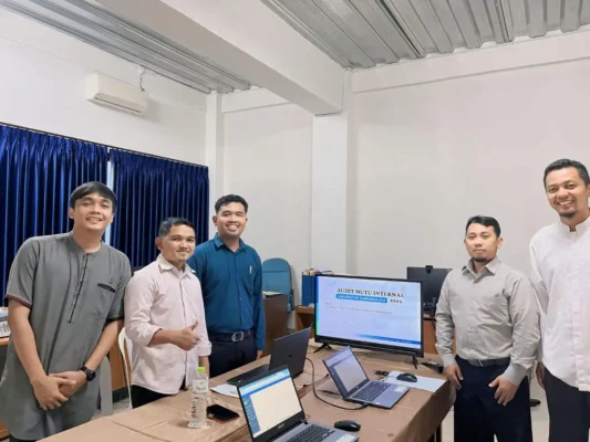 Audit Mutu Internal Lembaga Penelitian dan Pengabdian Masyarakat (LP2M) Audit Mutu Internal Lembaga Penelitian dan Pengabdian Masyarakat (LP2M)