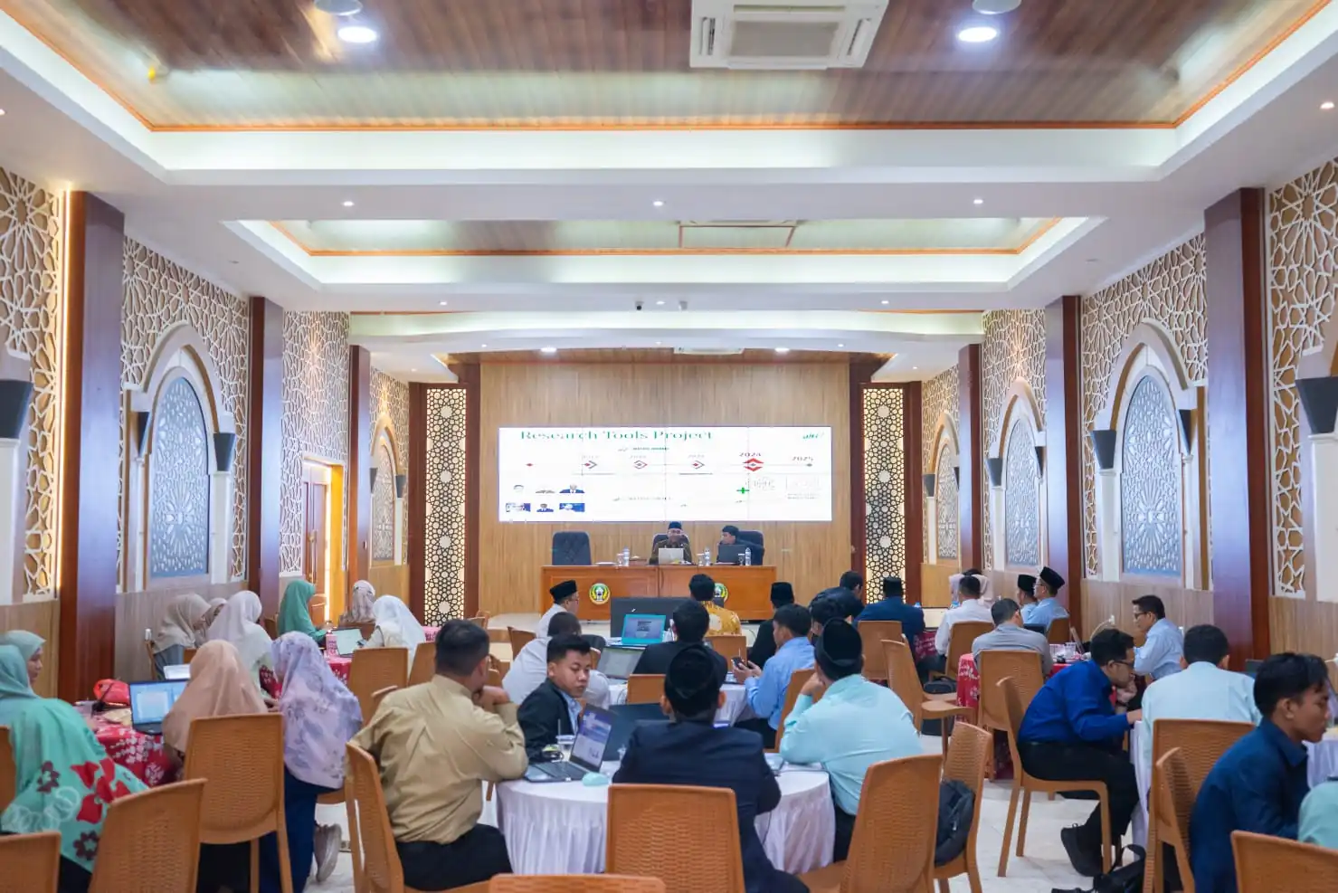 Universitas Darunnajah Gelar Seminar Nasional “Systematic Literature Review Melalui Watase UAKE”
