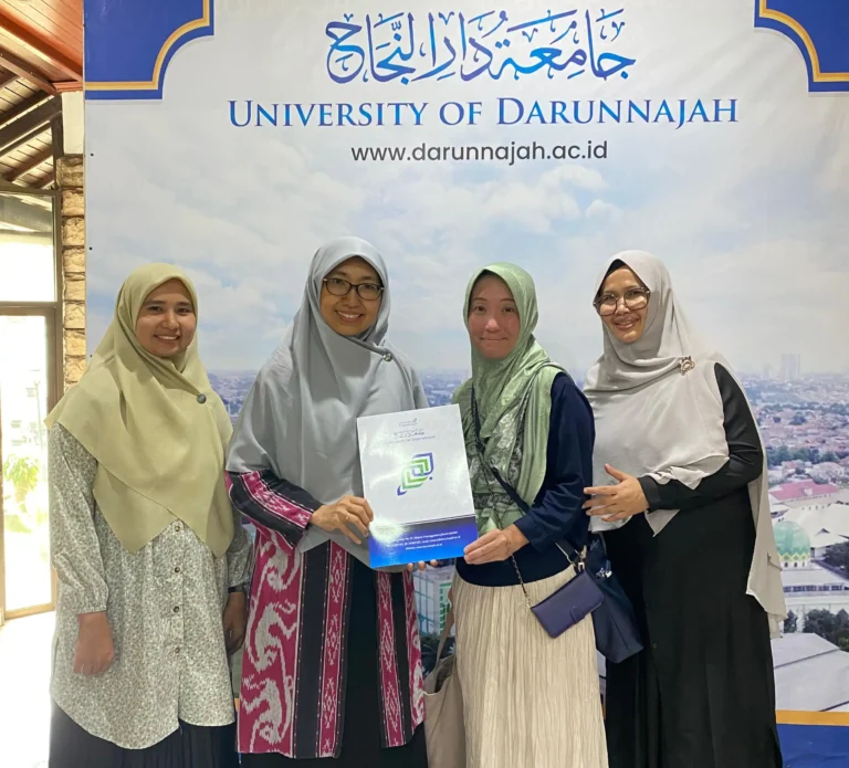 Focus Group Discussion Sophia University Jepang, AILA, dan Universitas Darunnajah : Kajian Perbedaan Gender dan Budaya Sekolah di Masyarakat Muslim Asia Tenggara* 16 Focus Group Discussion Sophia University Jepang, AILA, dan Universitas Darunnajah : Kajian Perbedaan Gender dan Budaya Sekolah di Masyarakat Muslim Asia Tenggara*