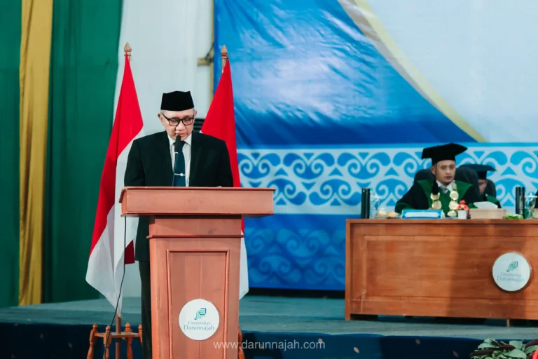 Sambutan Presiden Universitas Darunnajah pada Wisuda ke-26 12 Sambutan Presiden Universitas Darunnajah pada Wisuda ke-26