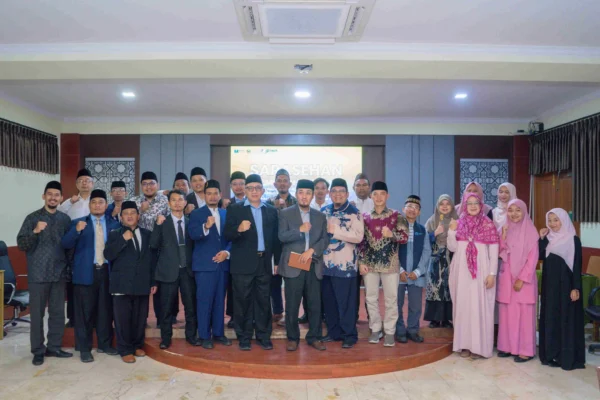 Sarasehan Pimpinan Lembaga Wujudkan Smart Pesantren Smart Alumni yang Adaptif dan Berdaya Saing Sarasehan Pimpinan Lembaga Wujudkan Smart Pesantren Smart Alumni yang Adaptif dan Berdaya Saing
