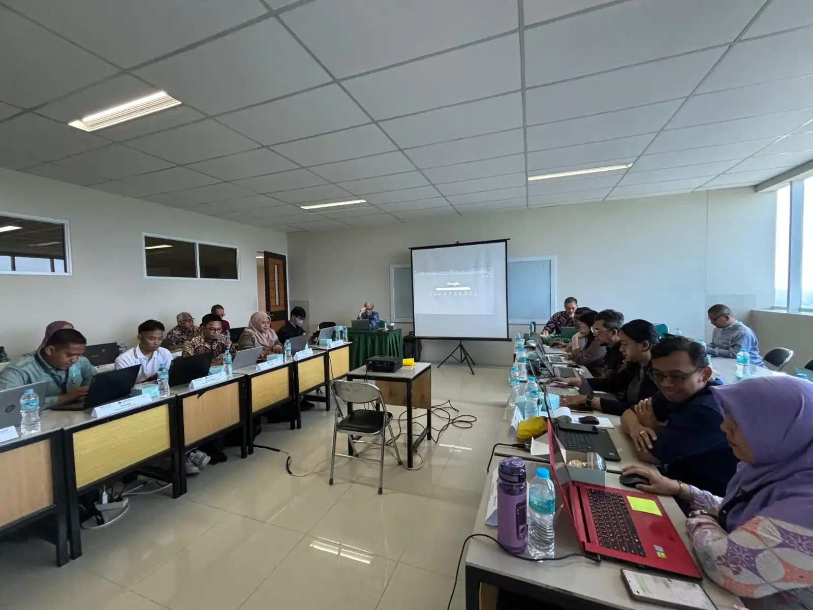 LSP UDN Tingkatkan Kompetensi Auditor Melalui Bimtek SMM BNSP 2025 1 LSP UDN Tingkatkan Kompetensi Auditor Melalui Bimtek SMM BNSP 2025
