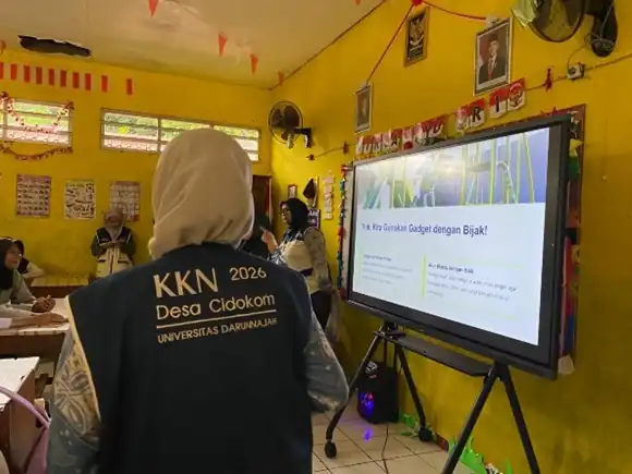 Melalui KKN, FAI Universitas Darunnajah Dorong Literasi Digital dan Pembentukan Karakter 2 Melalui KKN, FAI Universitas Darunnajah Dorong Literasi Digital dan Pembentukan Karakter