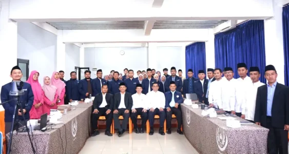 Magister MPI Selenggarakan Special Lecture bersama KH Anang Bahas Fundraising dan Wakaf di Pesantren
