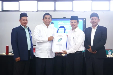Magister MPI Selenggarakan Special Lecture bersama KH Anang Bahas Fundraising dan Wakaf di Pesantren