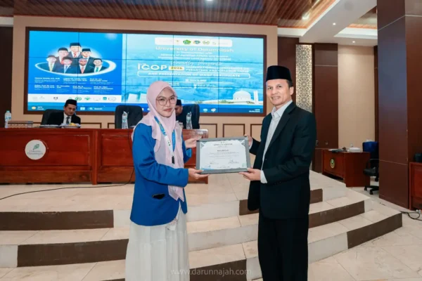 Prestasi Membanggakan! Mahasiswa FAI Universitas Darunnajah Jadi Presenter Terbaik di ICOP ke-4 Prestasi Membanggakan! Mahasiswa FAI Universitas Darunnajah Jadi Presenter Terbaik di ICOP ke-4