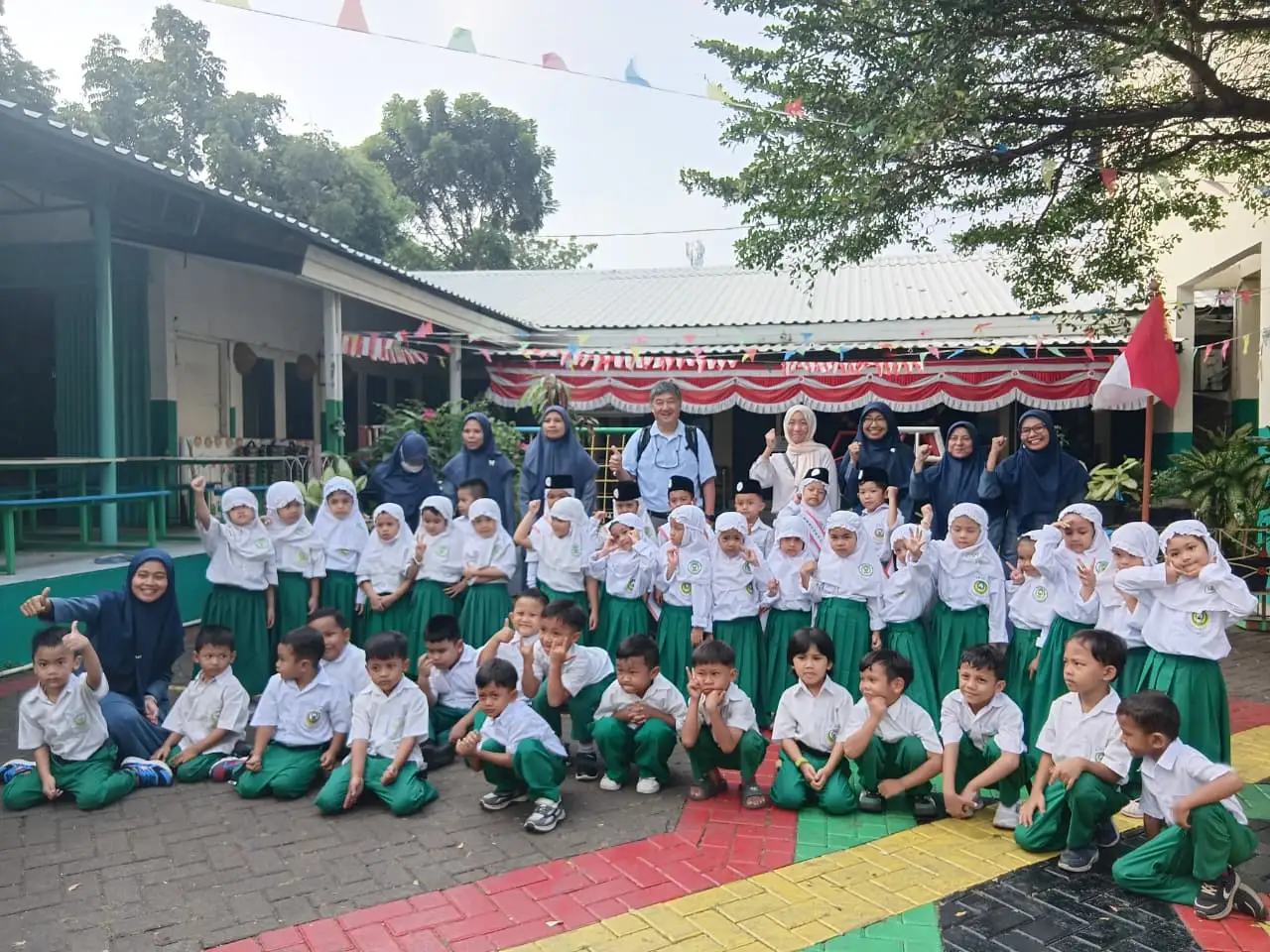 Kolaborasi dengan Universitas Darunnajah, Peneliti Sophia University Jepang Telusuri Budaya Sekolah dan Relasi Gender di Pesantren Darunnajah 2 Kolaborasi dengan Universitas Darunnajah, Peneliti Sophia University Jepang Telusuri Budaya Sekolah dan Relasi Gender di Pesantren Darunnajah